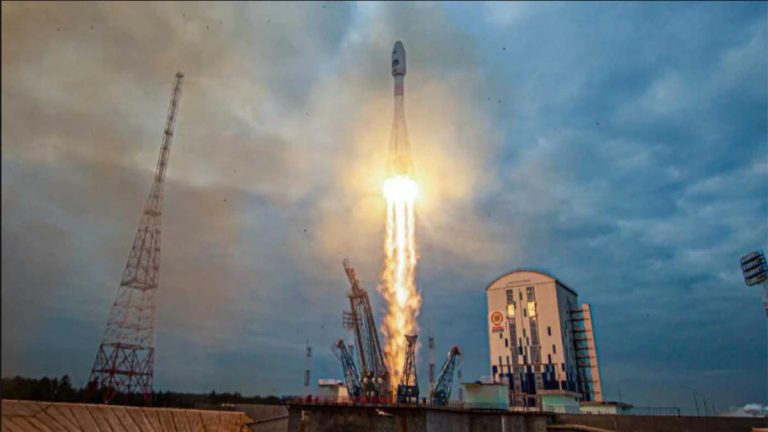 fracaso-la-mision-rusa-a-la-luna:-la-sonda-se-estrello-en-el-satelite